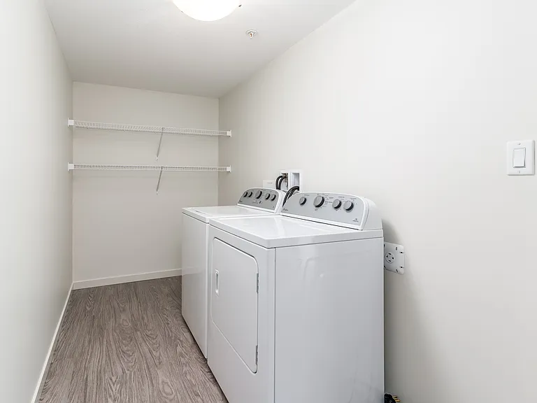 2703 James Mowatt Trl SW — Photo 7
