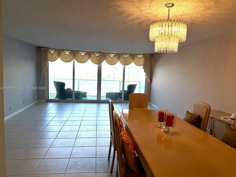 100 Bayview Dr #528 — Photo 7