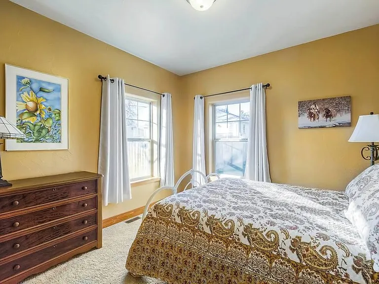 1822 Jefferson Ave — Photo 8