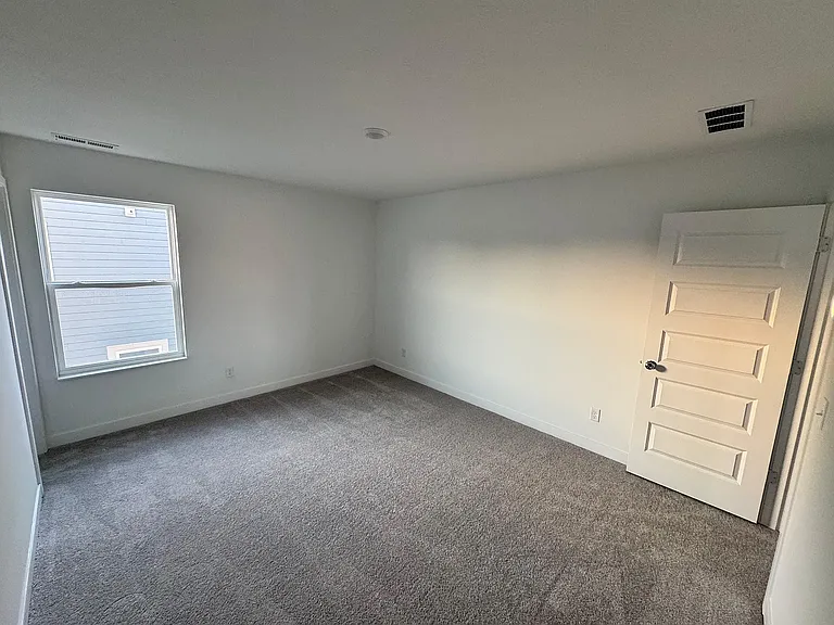 422 W Michigan St — Photo 13