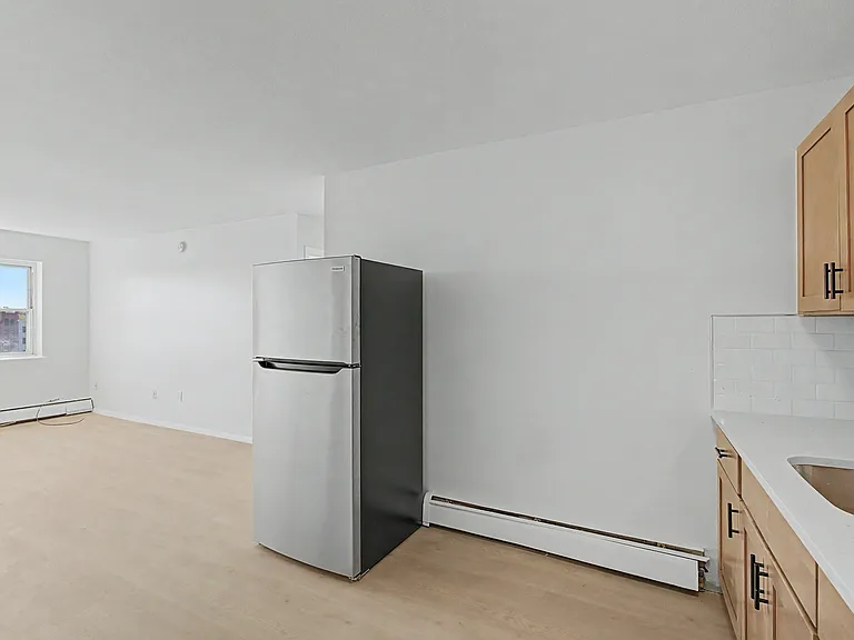 21-2C Spring St #C2 — Photo 8