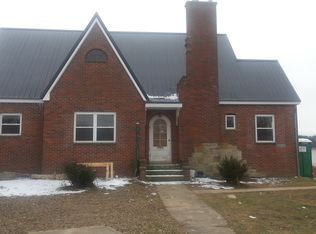 2741 2nd St, Hurricane, WV 25526