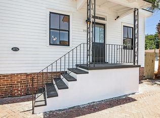 1514 Barnard St, Savannah, GA 31401