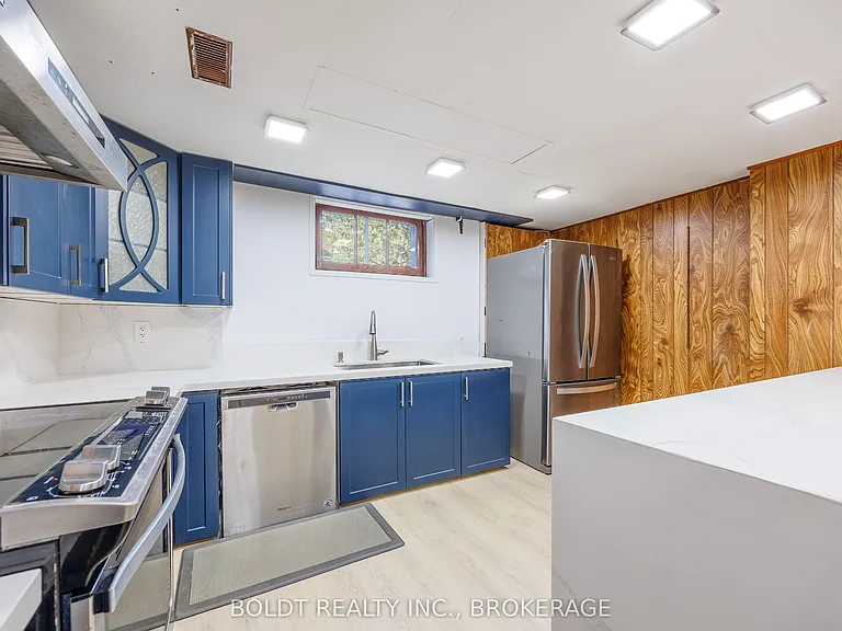 127 Louth St #2 — Photo 8