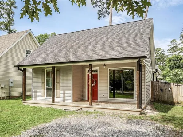 2254 9th St, Mandeville, LA 70471