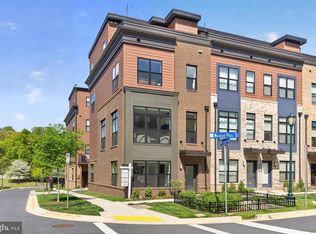 3301 Woodland Phlox St, Rockville, MD 20852