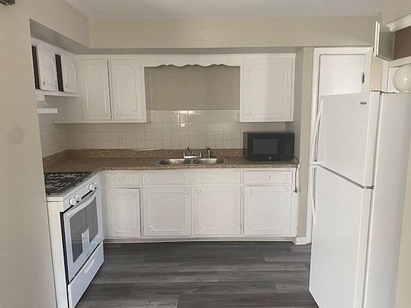 3rd image of 8519 W Grand Ave #Gne