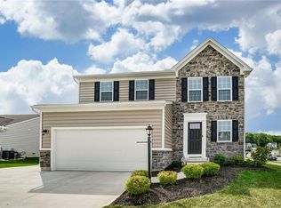 58 Waterford Blvd, Fairborn, OH 45324