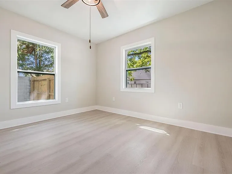 1104 S Lois Ave — Photo 20