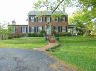 823 Mooreland Ave, Harrodsburg, KY 40330