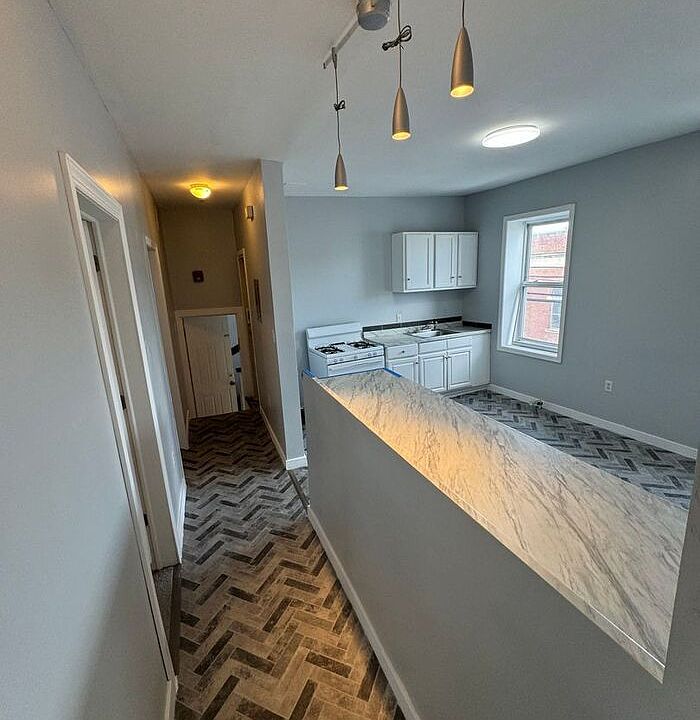 1st image of 1163 E State St #1