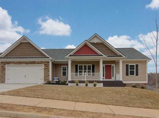 305 Savannah Dr NE, Roanoke, VA 24012