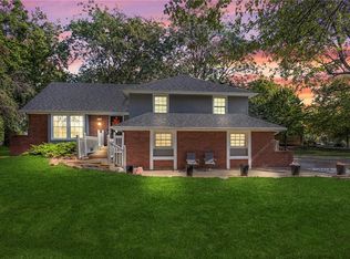 227 N Woodson Dr, Raymore, MO 64083