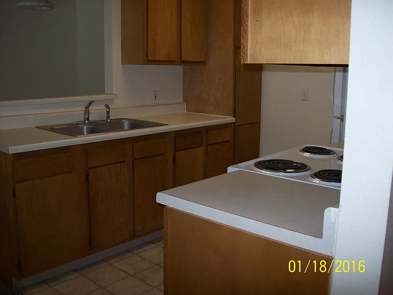 West Pine Apartments — Photo 5