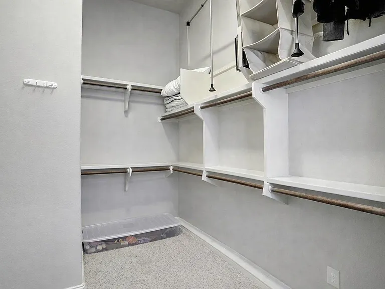 10912 Wrenwood Park — Photo 21