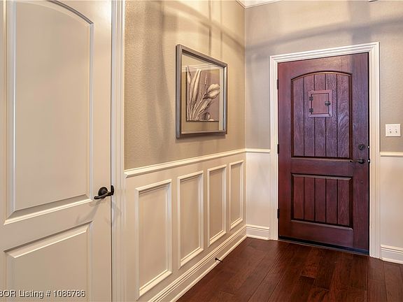 3rd image of 7904 Rome Way