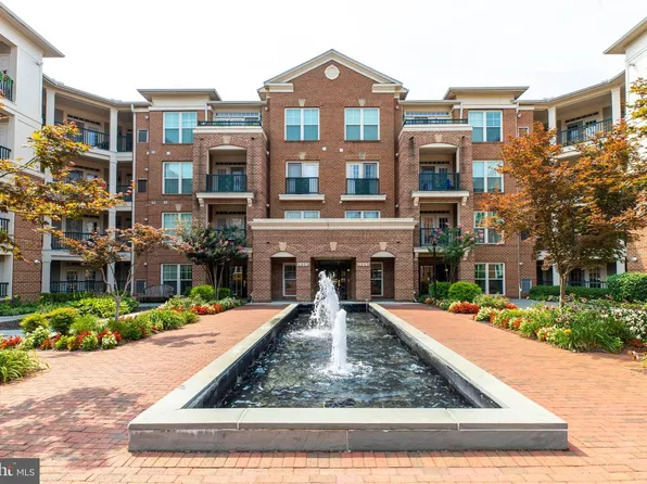 2901 Saintsbury Plz APT 206, Fairfax, VA 22031