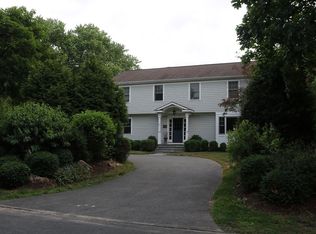 233 Springer Rd, Fairfield, CT 06824