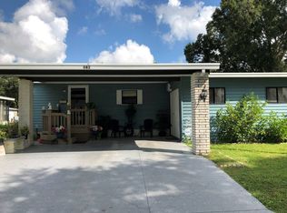662 N Edgewater Dr, Plant City, FL 33565