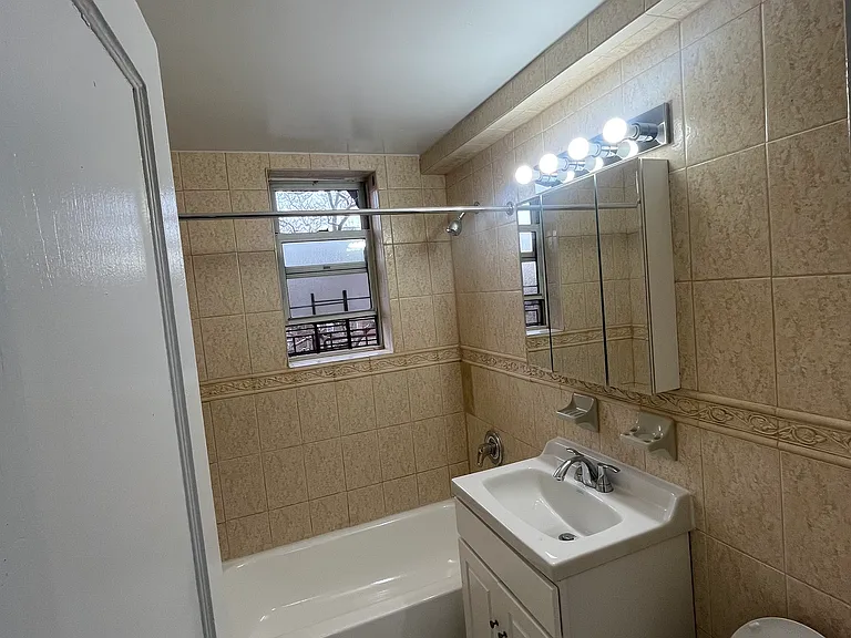 2038 Cropsey Ave #3F — Photo 7