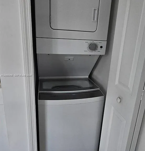 2415 NW 16th Street Rd #315 — Photo 19