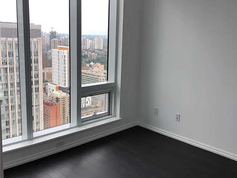 197 Yonge St #3801 — Photo 13
