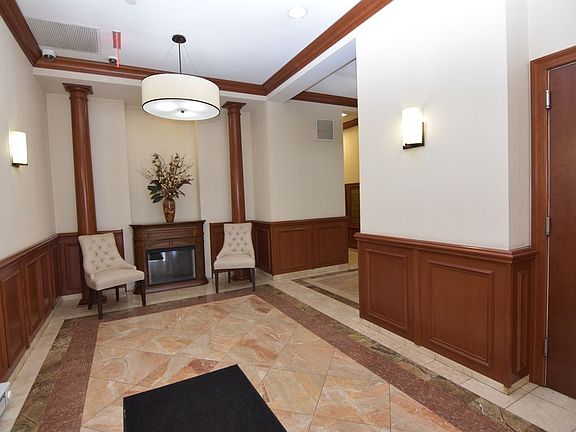 3rd image of 155 Bay St APT 4J