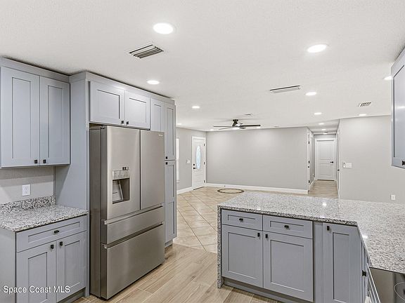 5th image of 1700 Fenway Cir