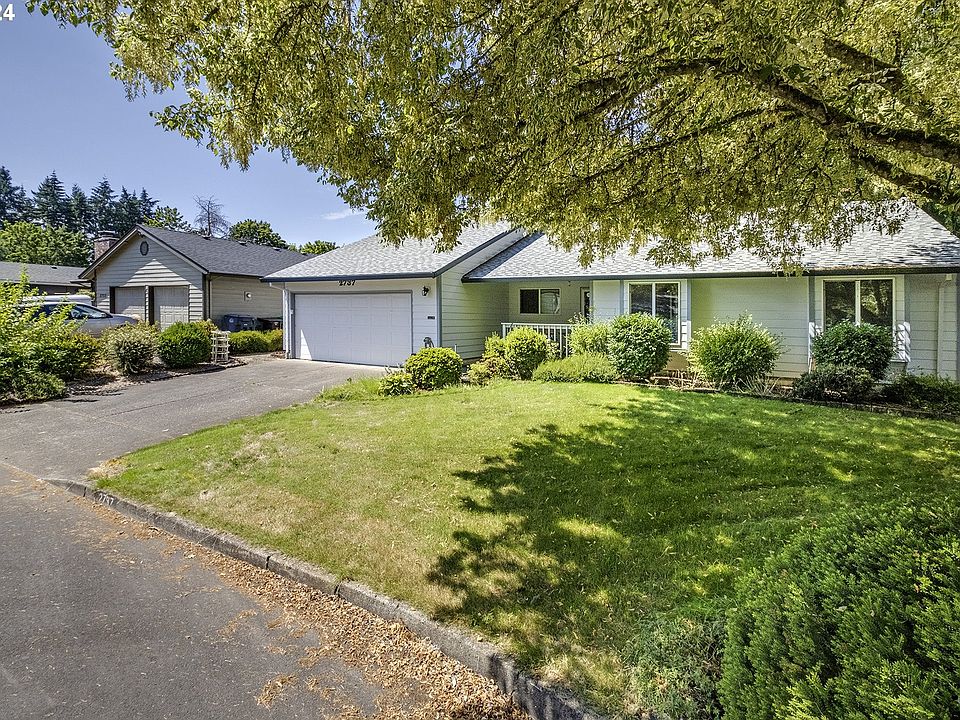 1st image of 2737 SE Sunflower Ct