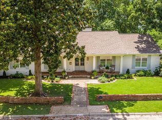 5421 Sherwood Rd, Little Rock, AR 72207