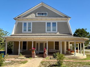 323 S 6th, Kenedy, TX 78119