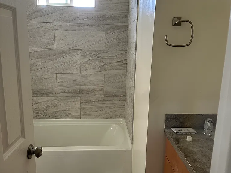 940 Lillian Dr — Photo 11