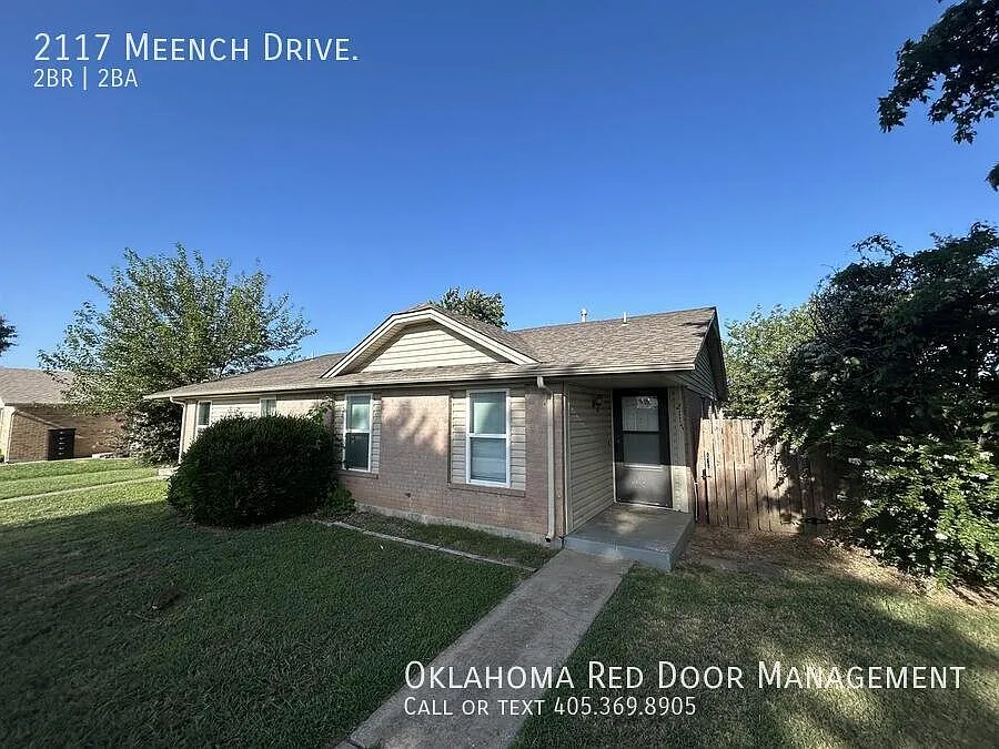 2 bed, 823 sqft, $1,275 — Photo 1