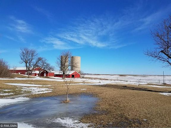 4th image of 1565 County Road T