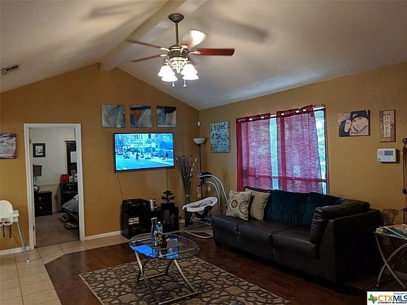 3rd image of 102 Saddle Dr