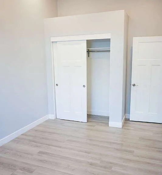 2531 E Broadway Rd — Photo 14