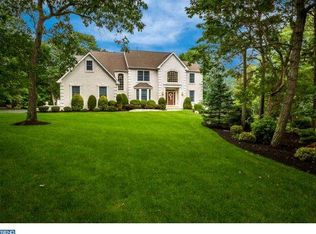 4 Foxhill Dr, Southampton, NJ 08088