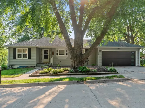 705 N Vine St, Glenwood, IA 51534