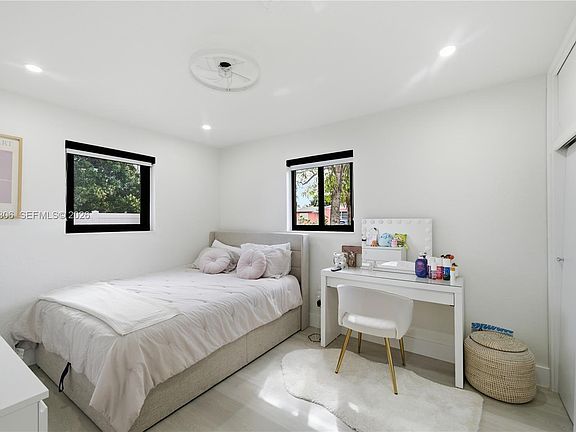 5th image of 7491 Raleigh St