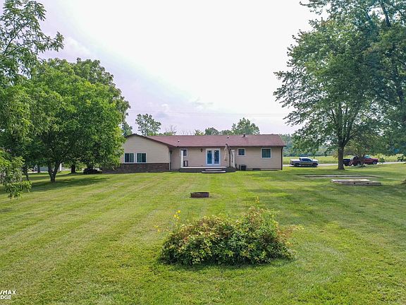 2nd image of 7457 N Linden Rd