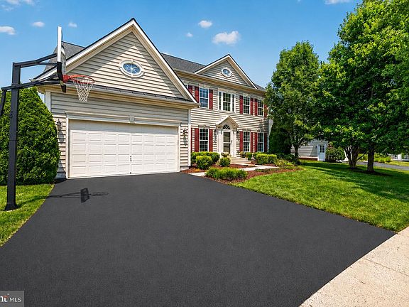 2nd image of 9754 Wyndham Dr