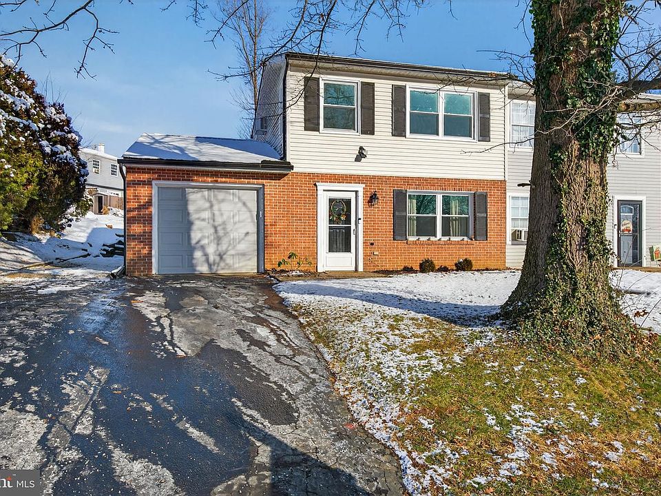 1st image of 1004 Tom Paine Dr