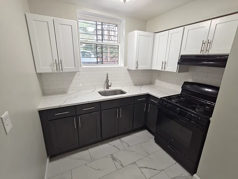 48 Carteret St #5B — Photo 1