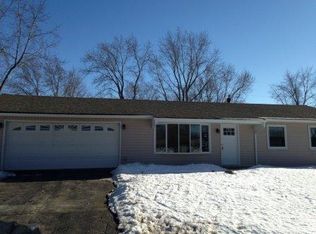 408 Nantucket Rd, Valparaiso, IN 46385