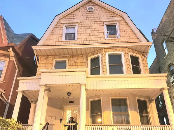 122 Jewett Avenue image 1 of 16