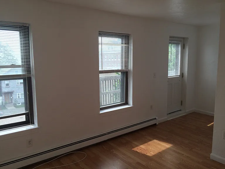 6 Pembroke St #3 — Photo 8