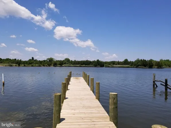 21 Dock Ave, Waretown, NJ 08758