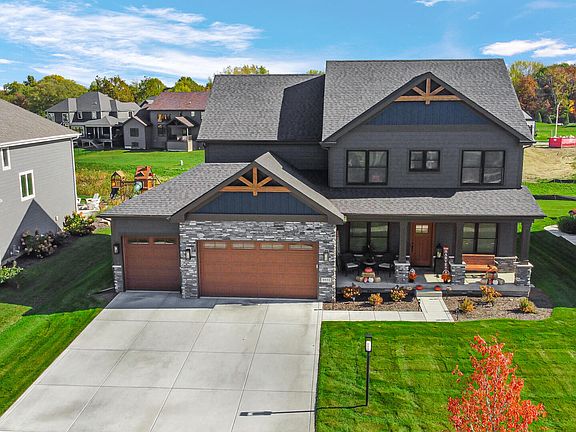 3rd image of 9551 Fescue Dr