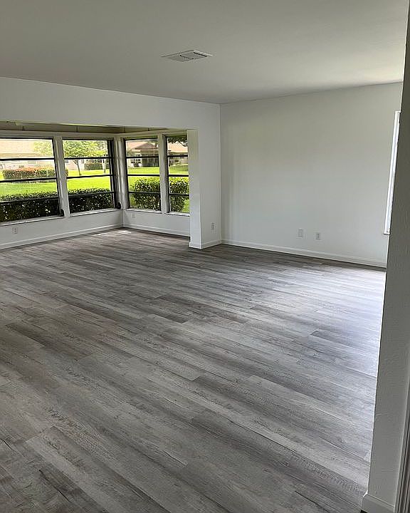 1st image of 5584 Buring Ct
