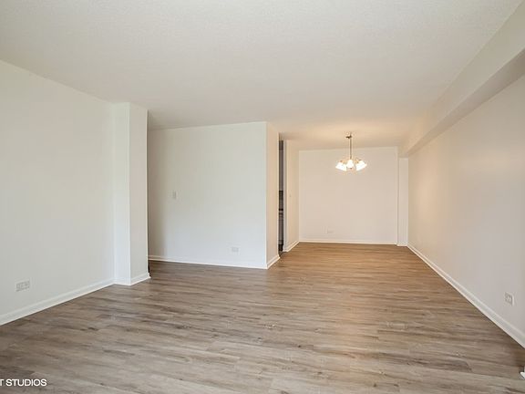 4th image of 2201 S Stewart Ave APT 1H